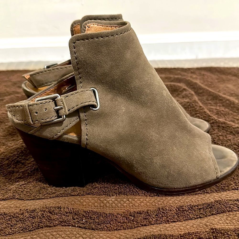 Frye Dani Shield Sling Suede Heel Sandals Sz 10